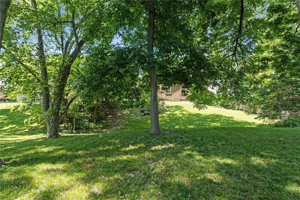 7421 NW 76th Terrace — photo 57