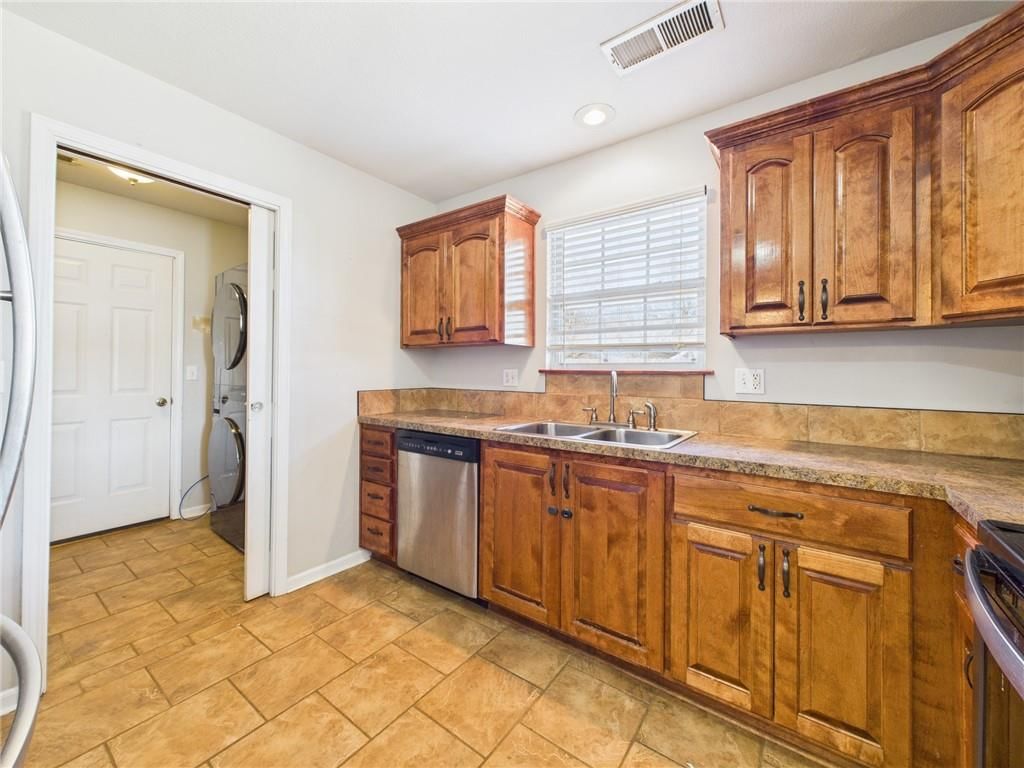 1405 W 7th St Terrace — photo 8
