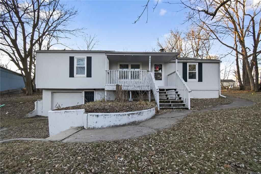 405 S BELLEMERE Road, Blue Springs, MO