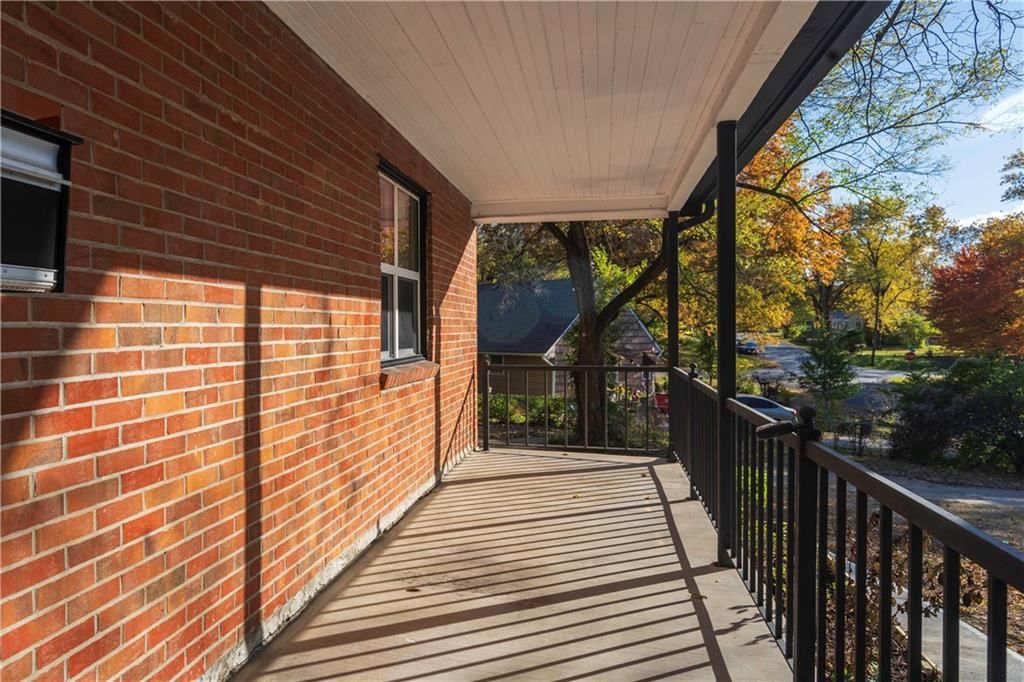 2917 Englewood Terrace — photo 5