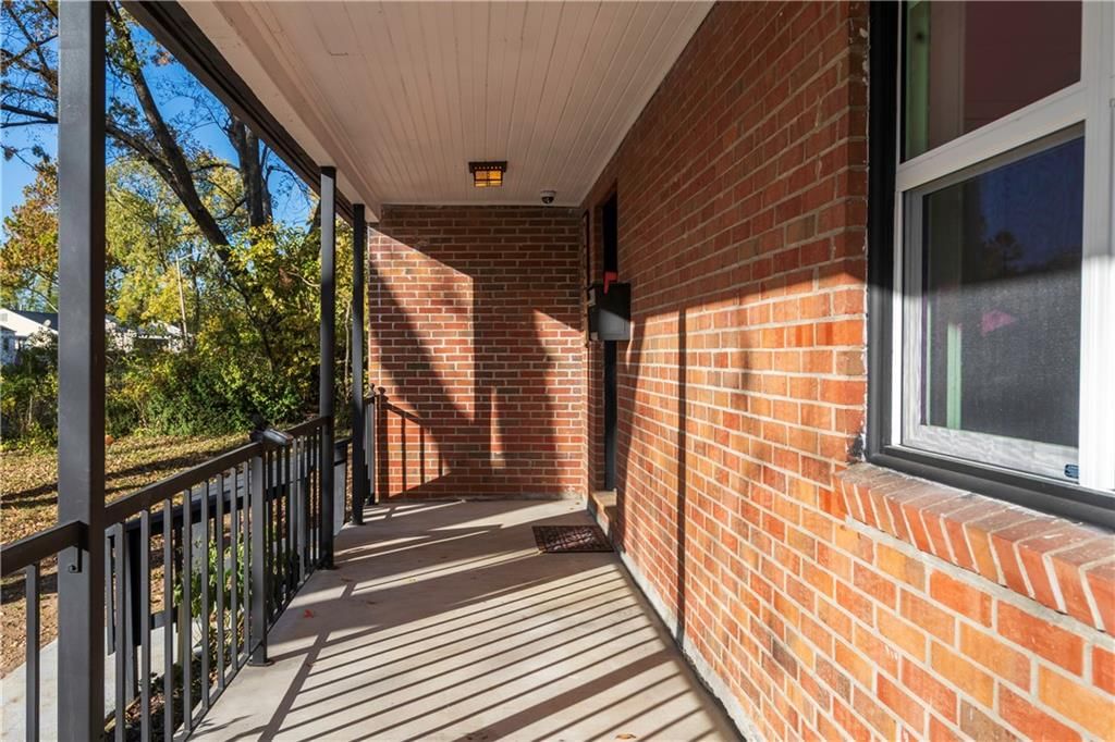 2917 Englewood Terrace — photo 6
