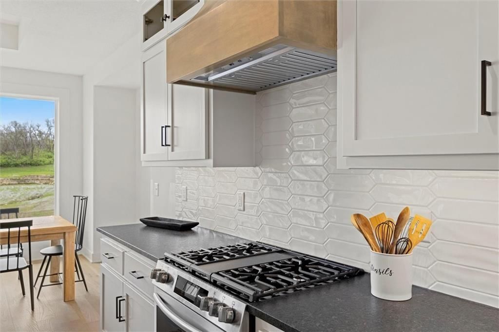 8033 Payne Street — photo 13