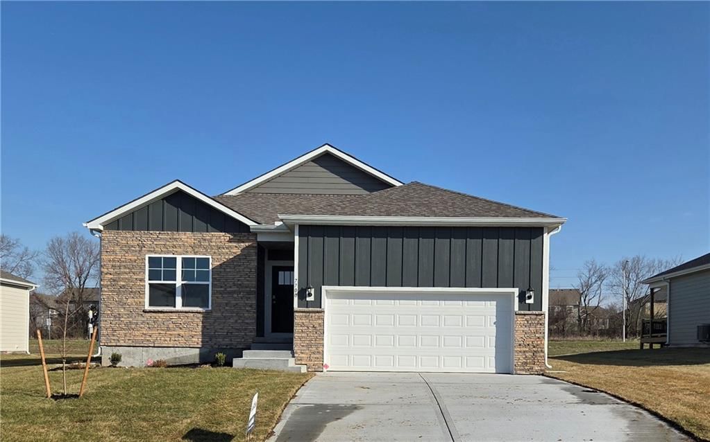 7700 NE 107th Terrace, Kansas City, MO