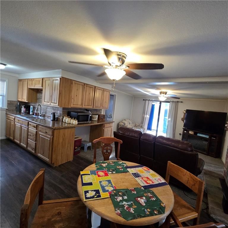 28672 Mistletoe Avenue — photo 14