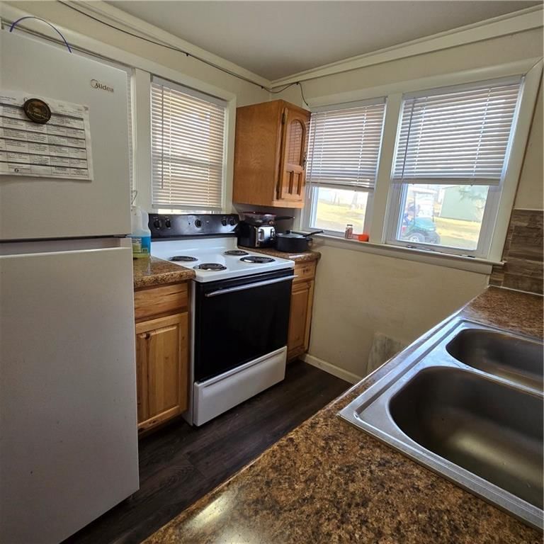 28672 Mistletoe Avenue — photo 17