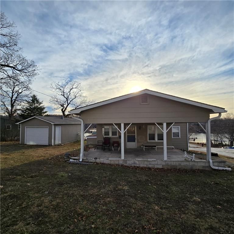 28672 Mistletoe Avenue — photo 33