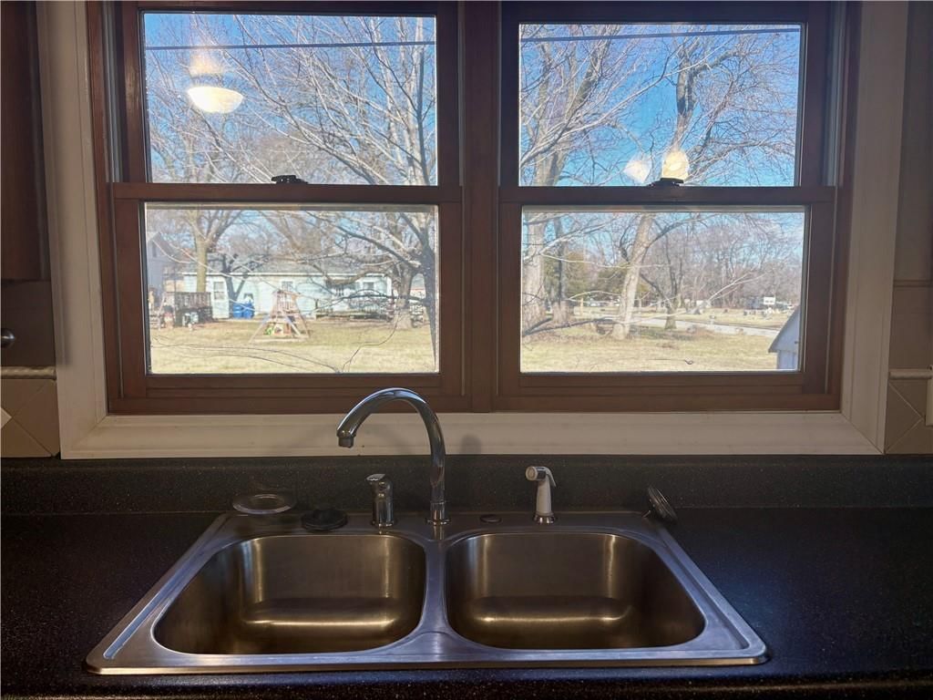 420 E 12th Street — photo 8