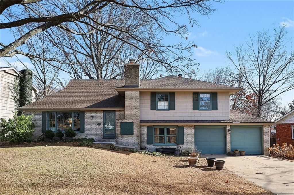 9451 Connell Drive, Overland Park, KS