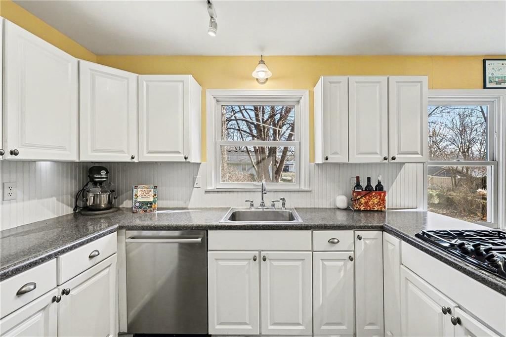 9451 Connell Drive — photo 8