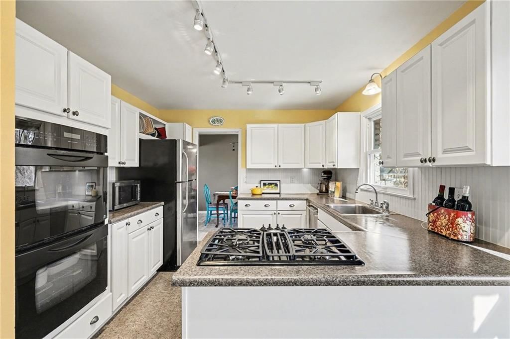 9451 Connell Drive — photo 9