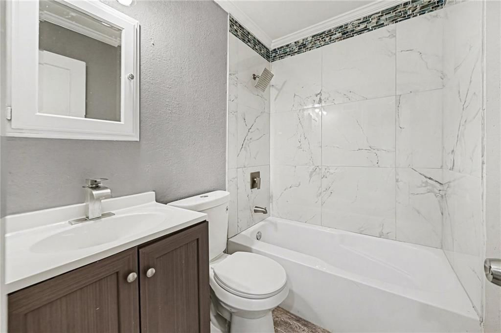 9601 E 66TH Terrace — photo 12