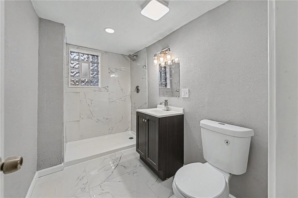 9601 E 66TH Terrace — photo 15