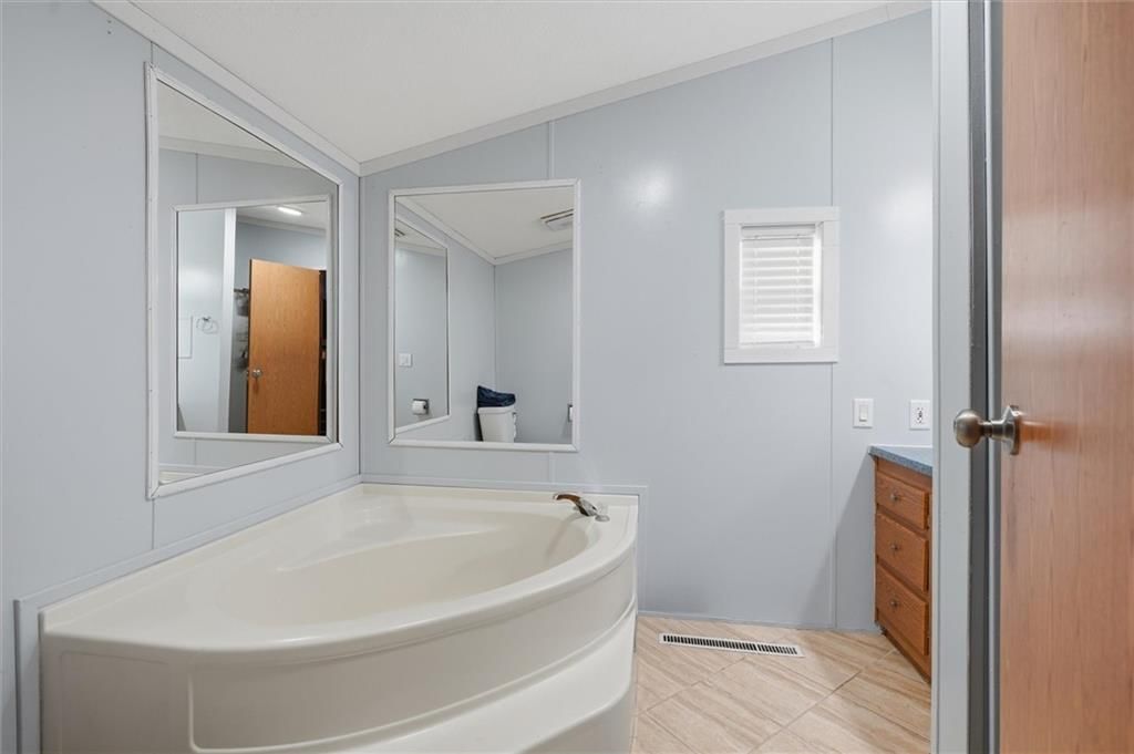 2109 Elm Street — photo 11