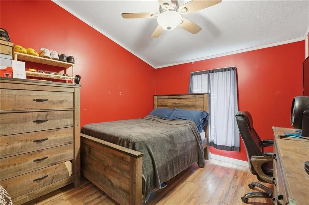 2109 Elm Street — photo 15