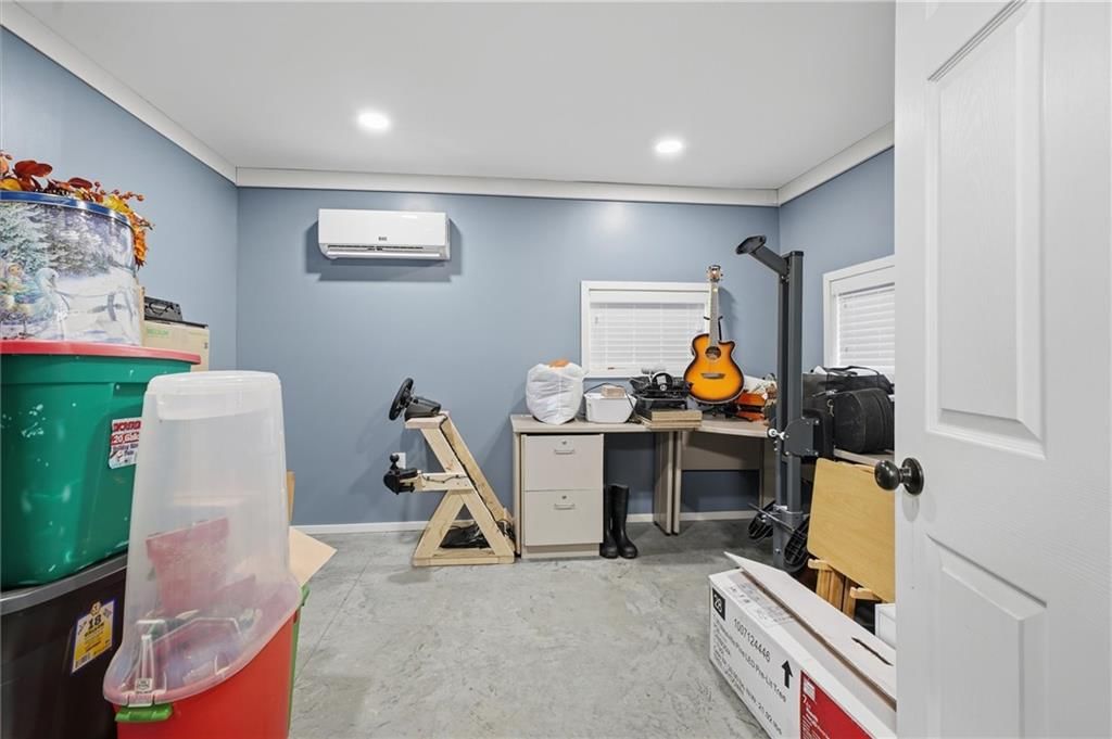 2109 Elm Street — photo 20