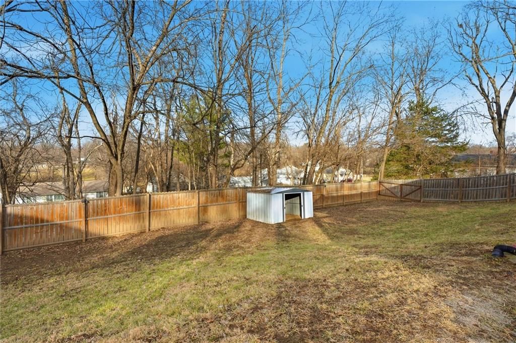 2109 Elm Street — photo 21
