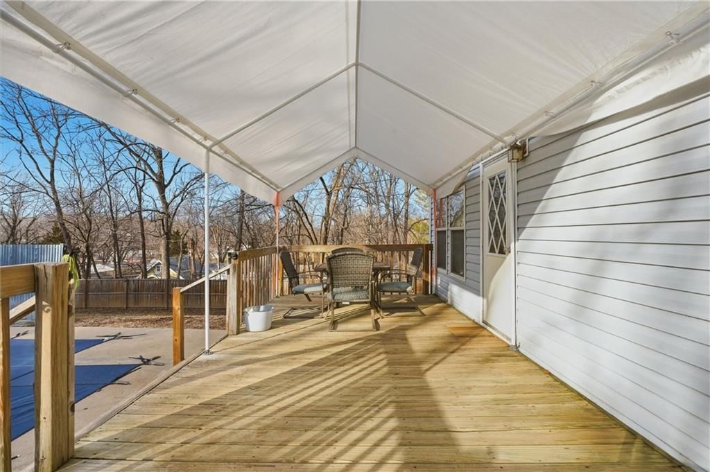 2109 Elm Street — photo 27