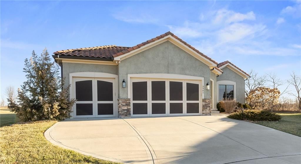 3901 SW Odell Drive — photo 3