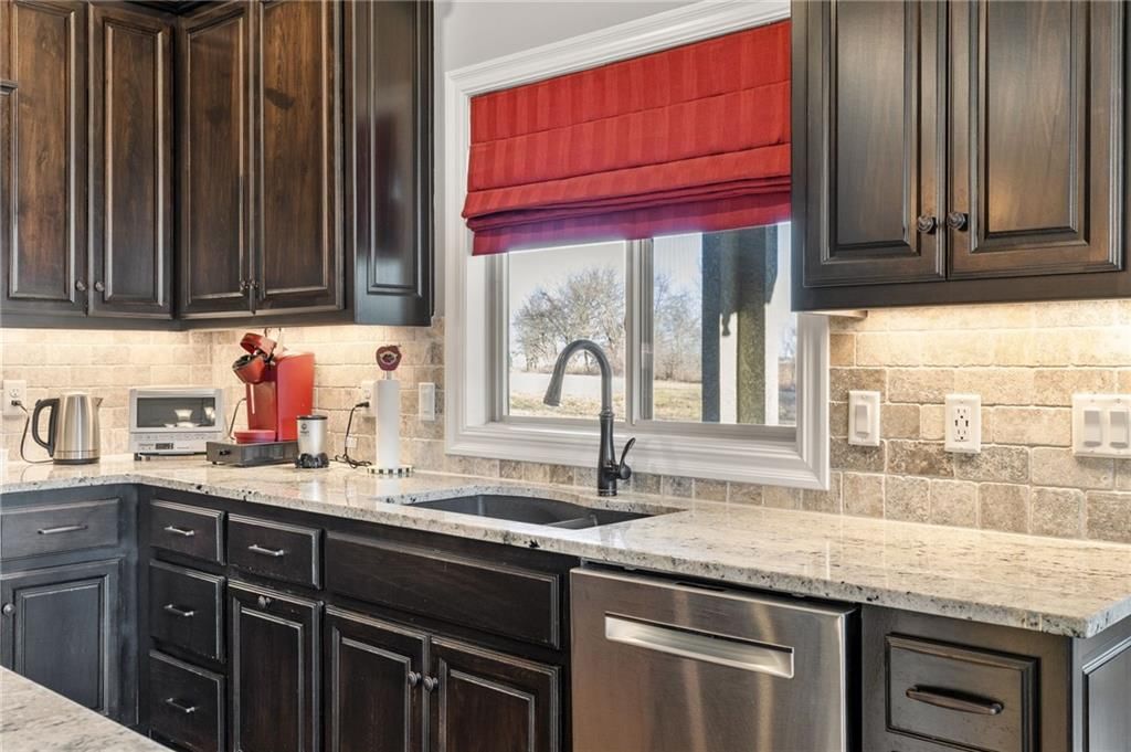 3901 SW Odell Drive — photo 15