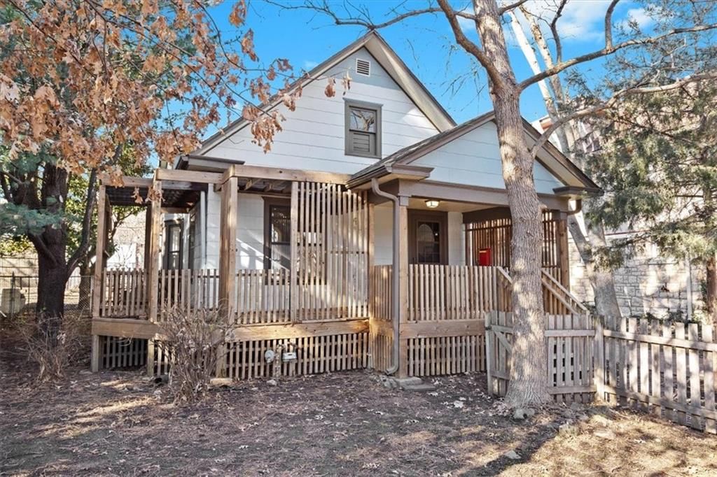 4126 Holly Street — photo 1