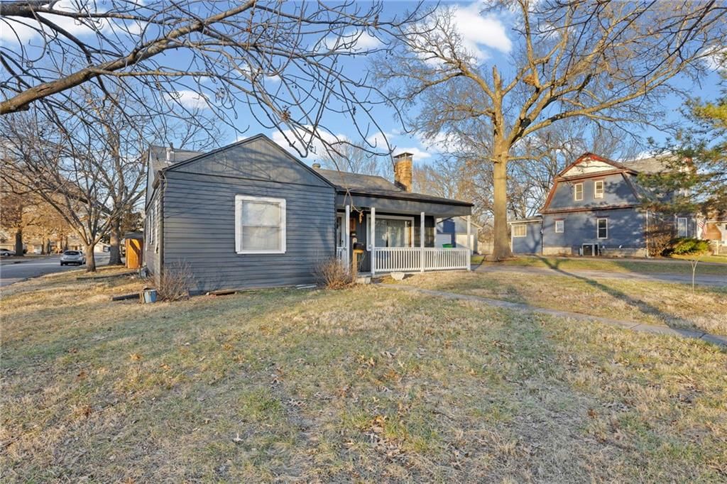 829 W 5th Street — photo 2