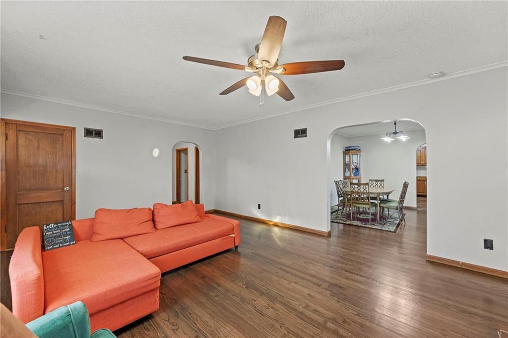 829 W 5th Street — photo 7