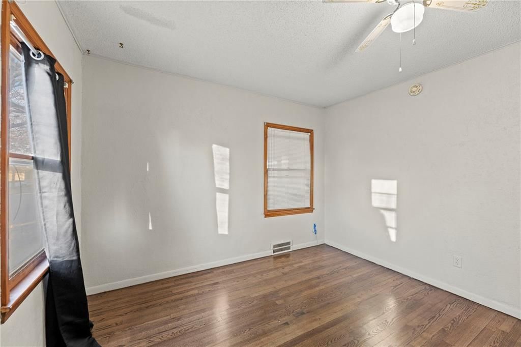 829 W 5th Street — photo 24
