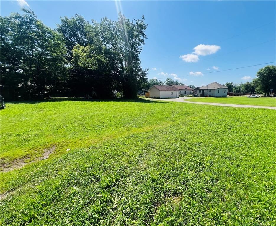1010 N Joplin Street — photo 2