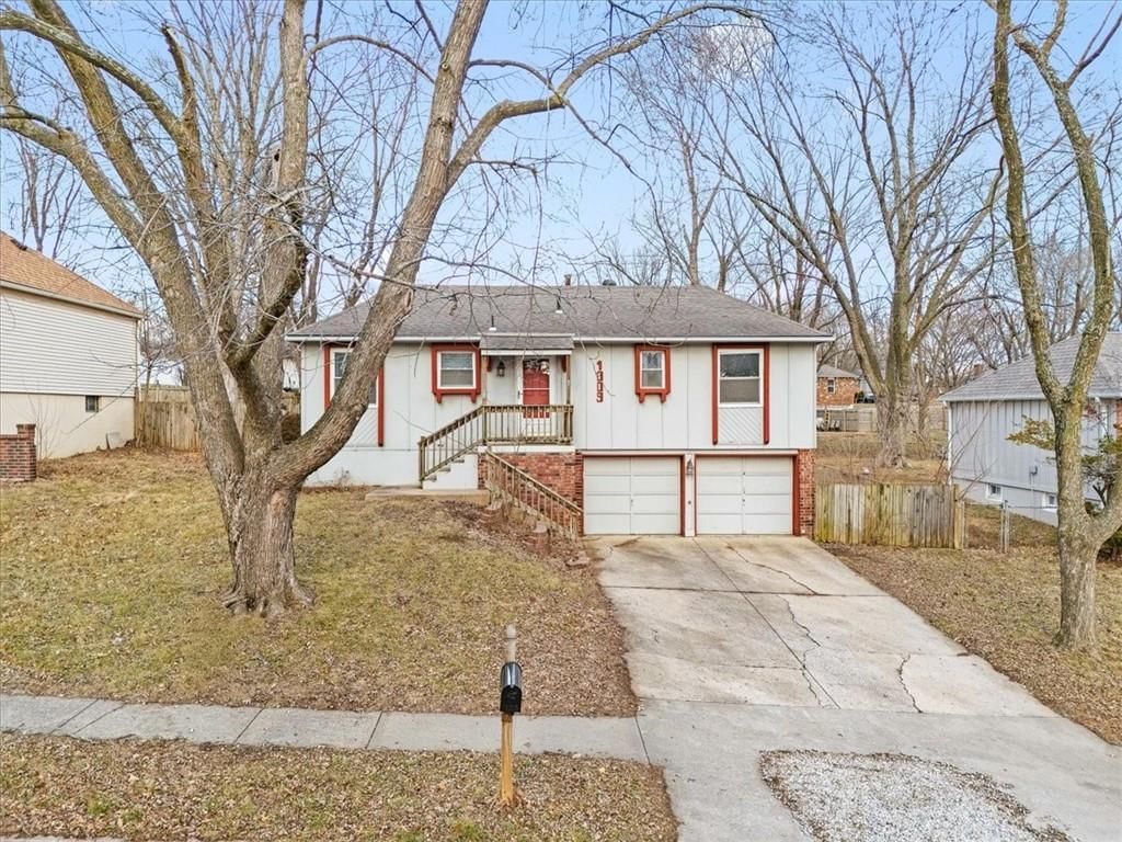 1009 NW Kingsridge Drive — photo 2