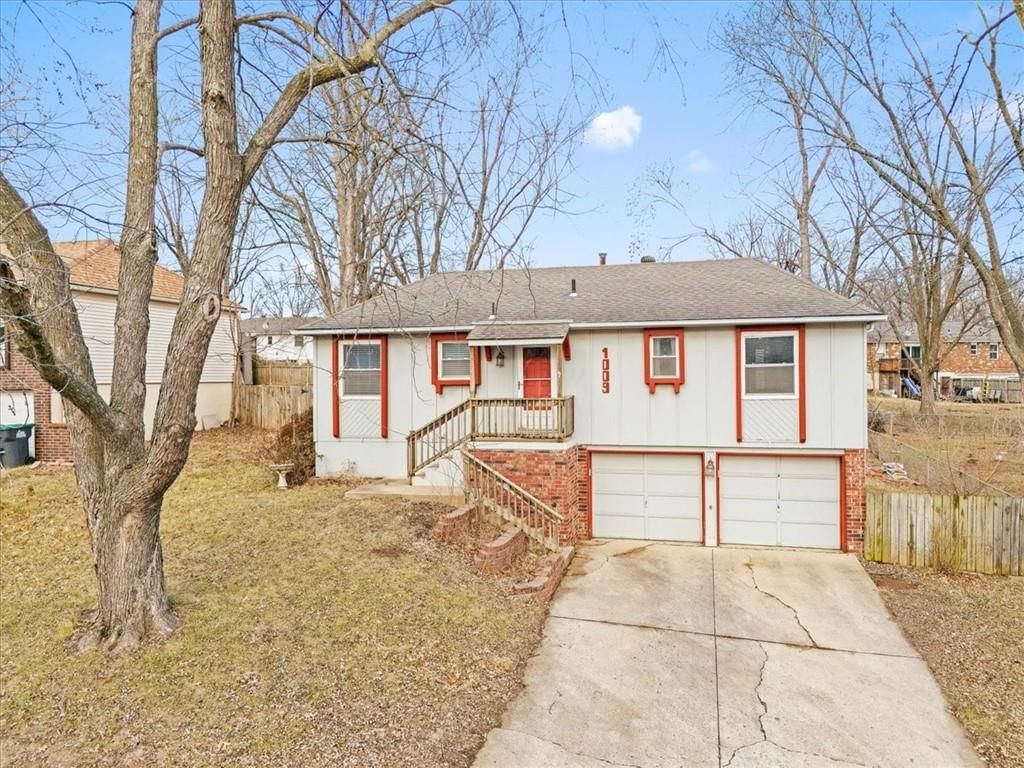 1009 NW Kingsridge Drive — photo 3