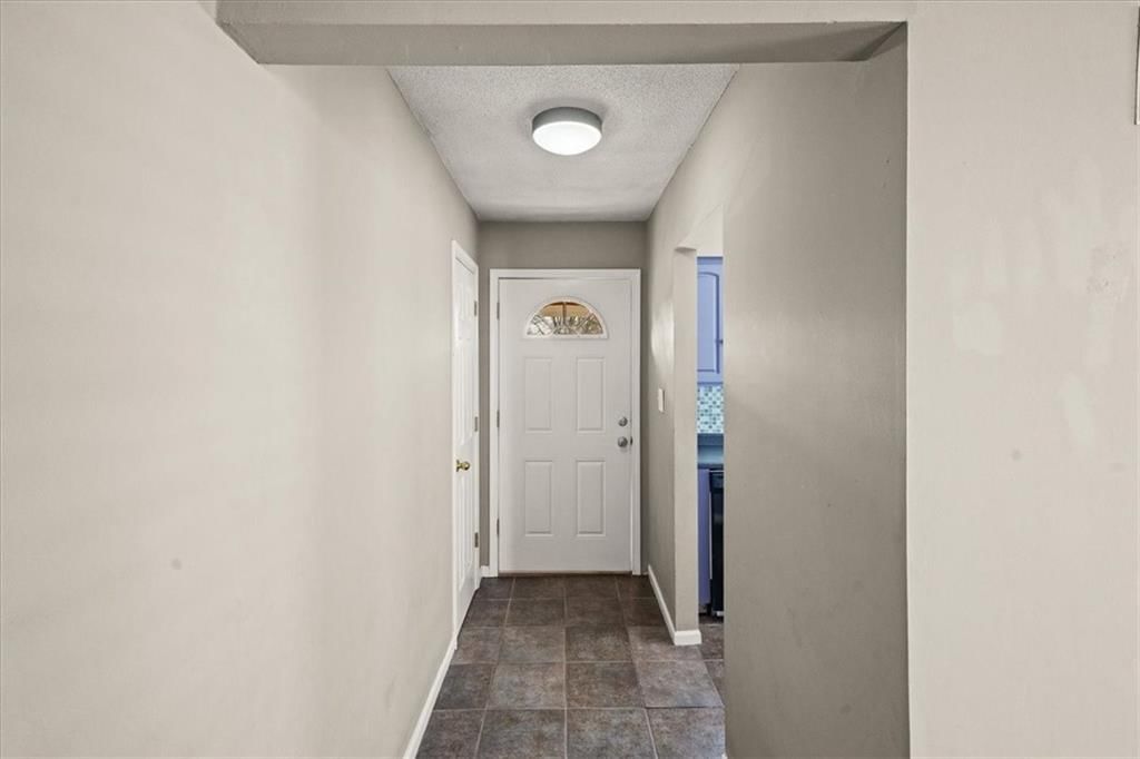 1009 NW Kingsridge Drive — photo 6