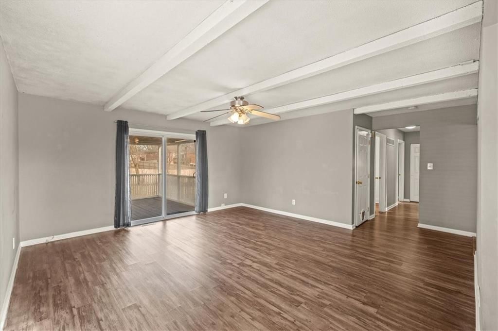 1009 NW Kingsridge Drive — photo 8