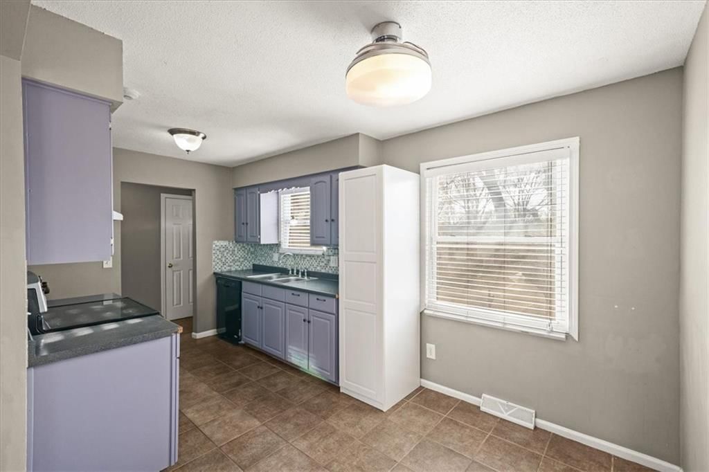 1009 NW Kingsridge Drive — photo 13