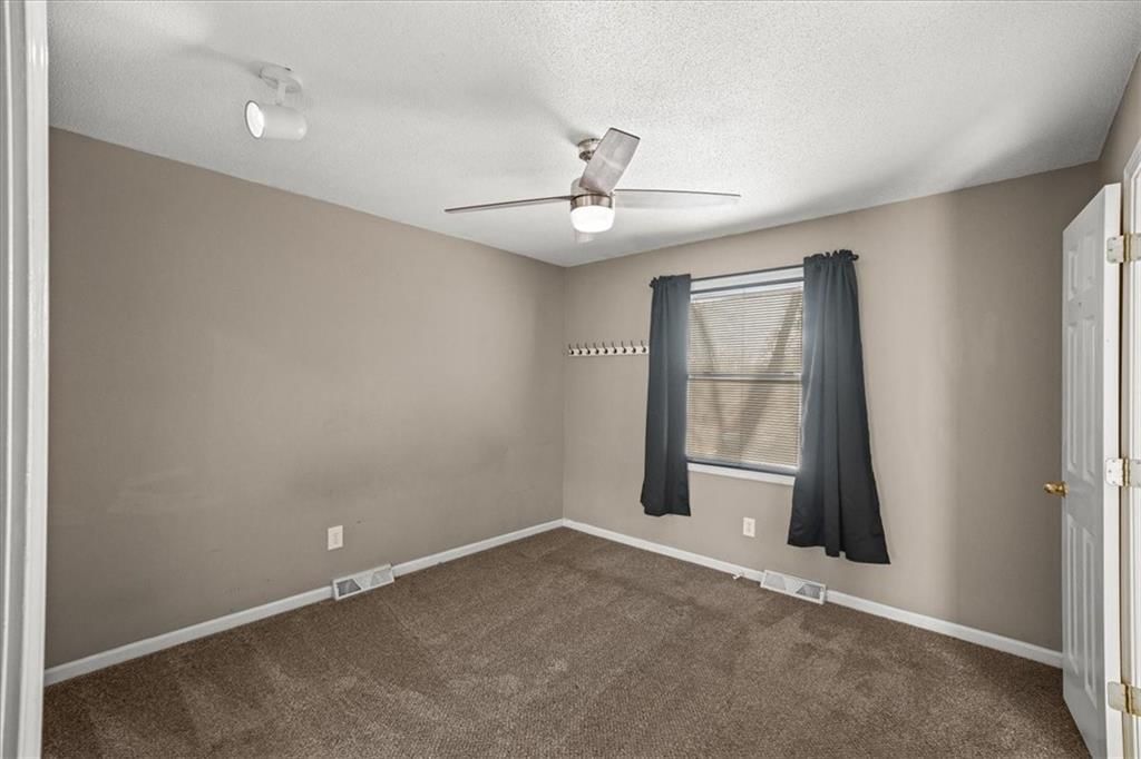 1009 NW Kingsridge Drive — photo 19
