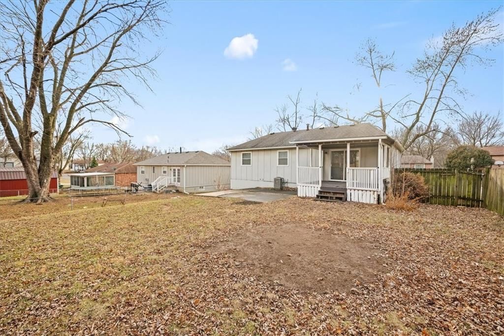1009 NW Kingsridge Drive — photo 28