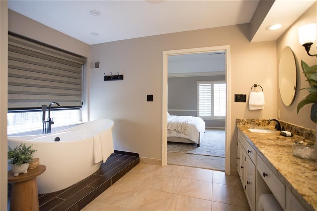 4704 W 88th Street — photo 33