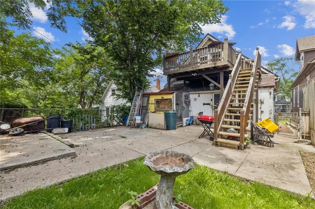 747 Reynolds Avenue — photo 4
