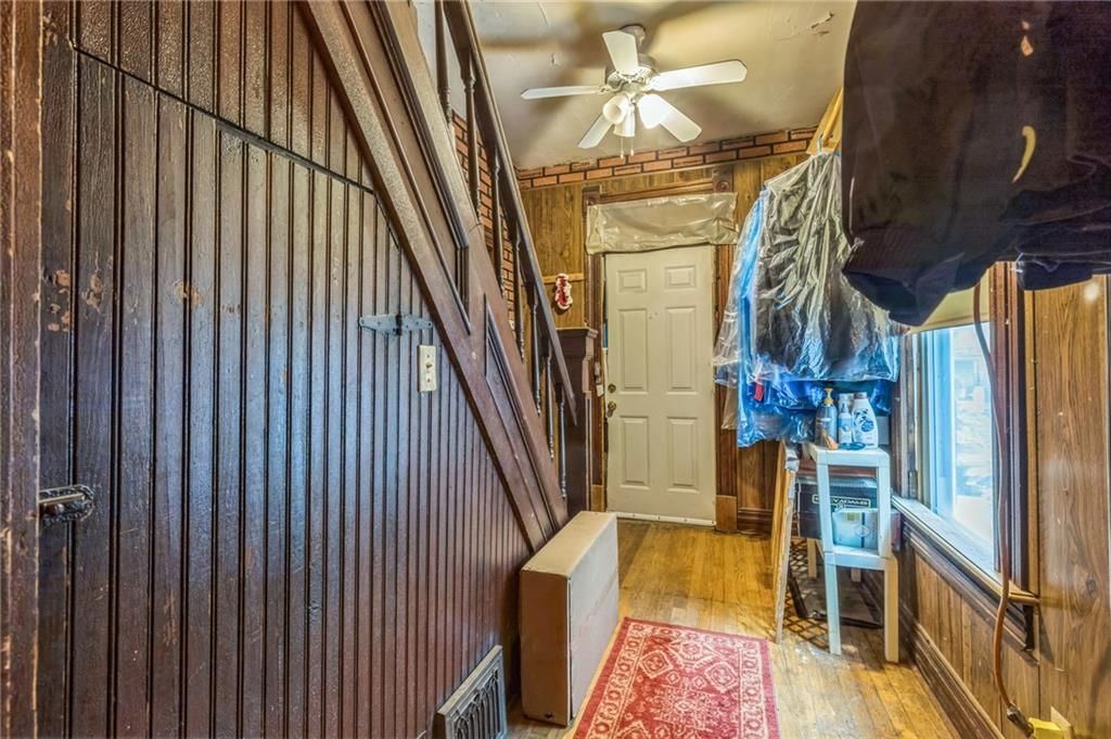 747 Reynolds Avenue — photo 8