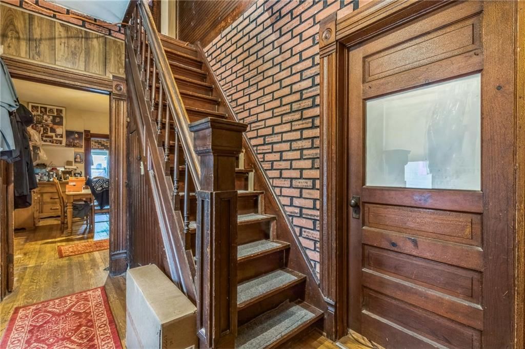 747 Reynolds Avenue — photo 9