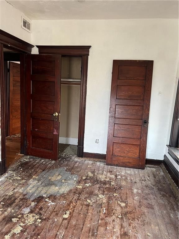 2327 Park Avenue — photo 17