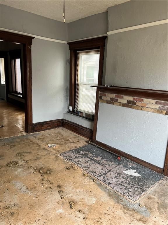 2327 Park Avenue — photo 23