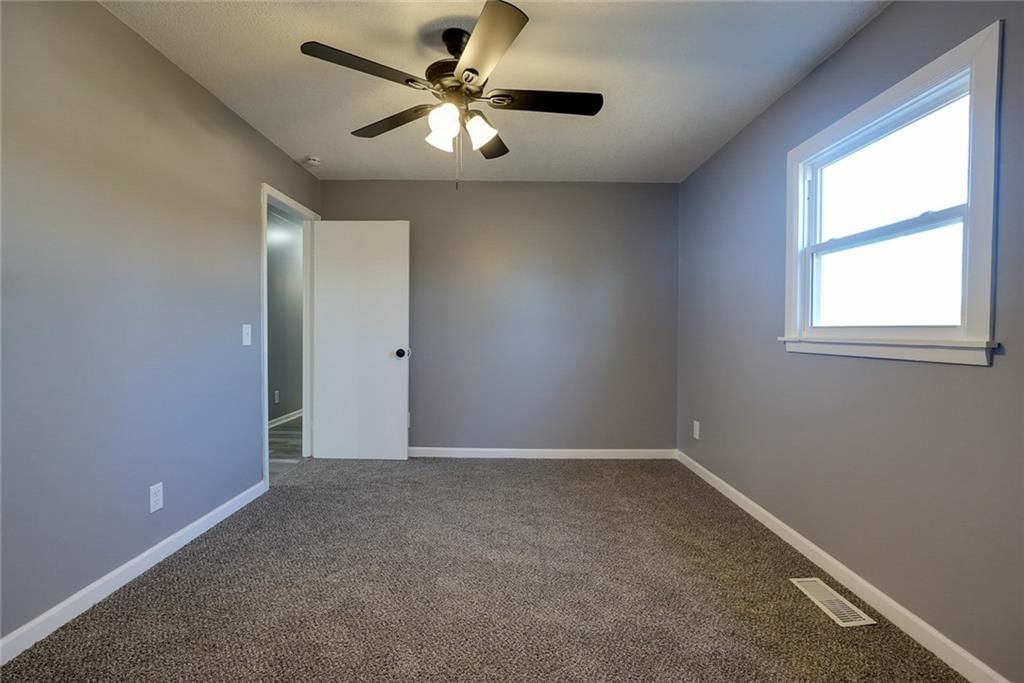 16200 Terry Avenue — photo 16