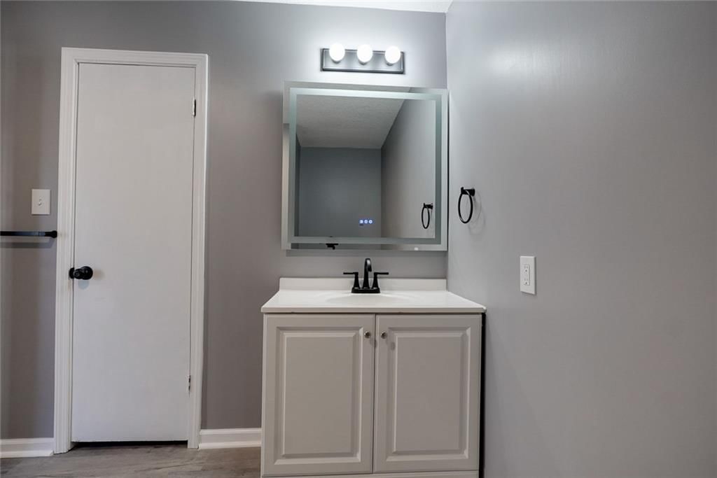 16200 Terry Avenue — photo 30