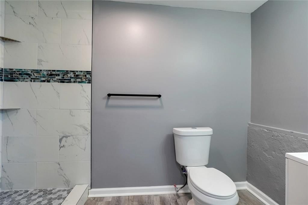 16200 Terry Avenue — photo 38