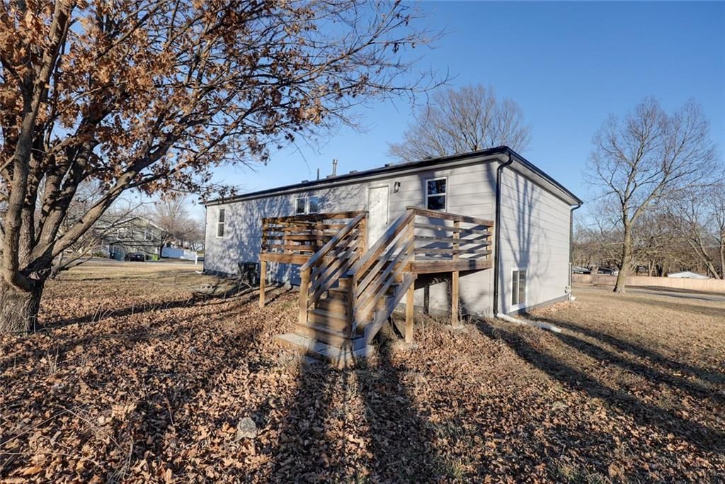 16200 Terry Avenue — photo 48