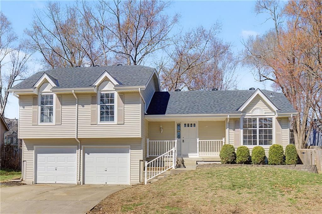 15214 Horton Street, Overland Park, KS