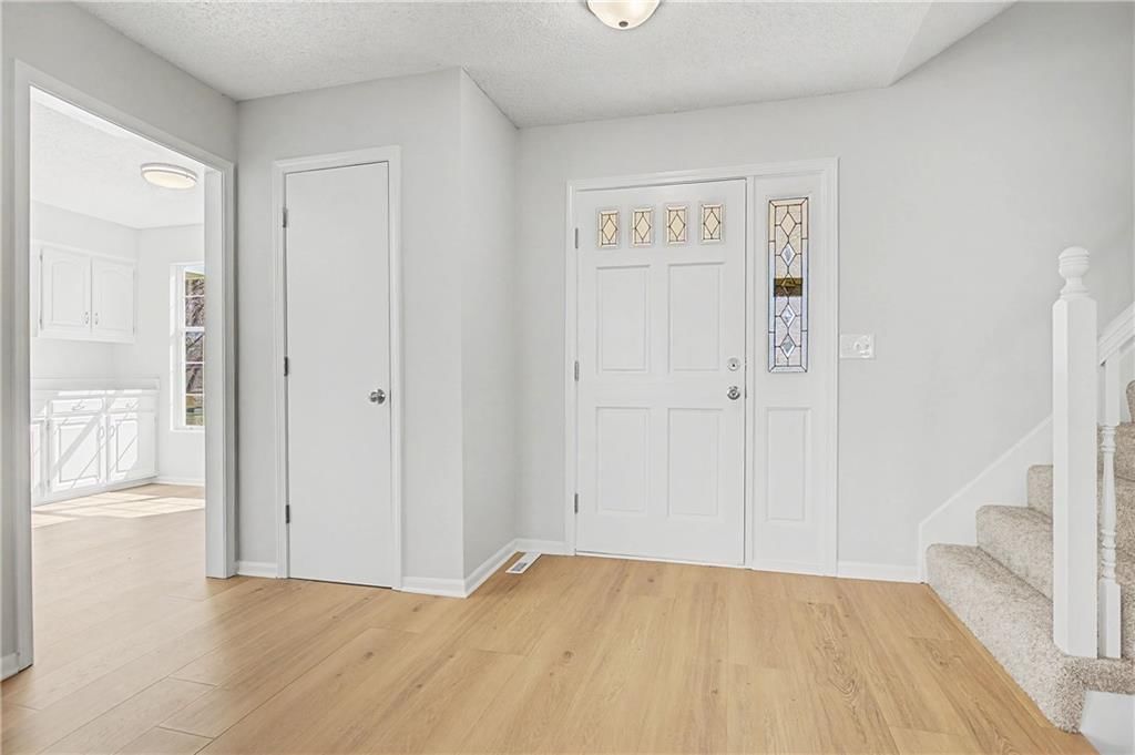 15214 Horton Street — photo 5