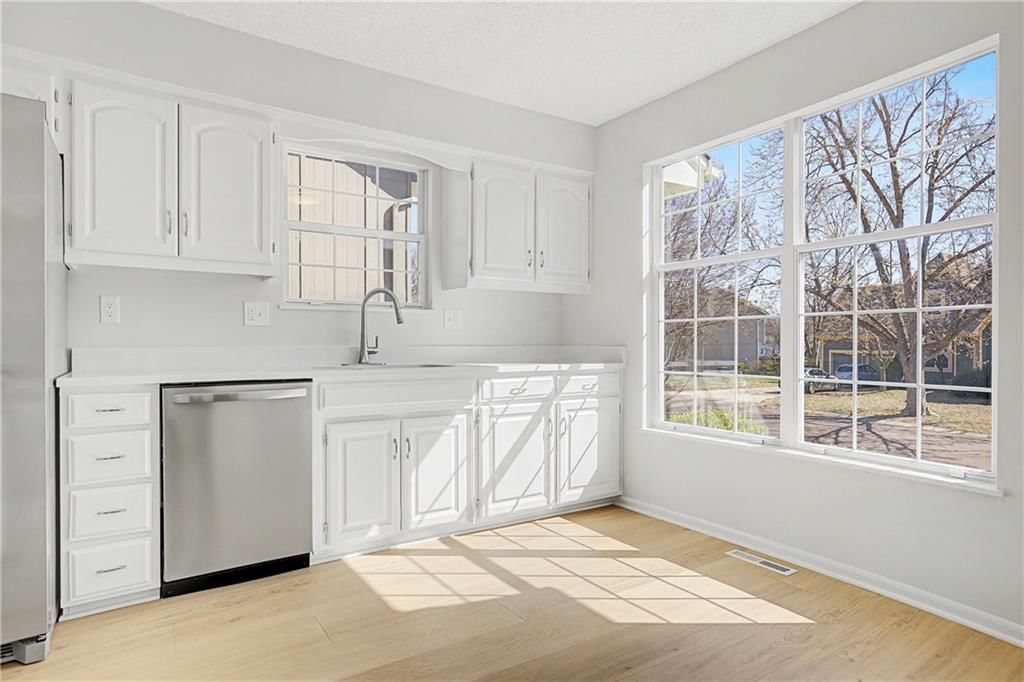 15214 Horton Street — photo 12