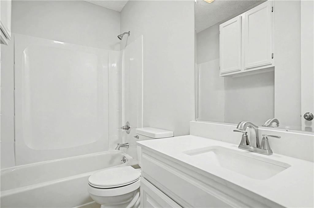 15214 Horton Street — photo 23