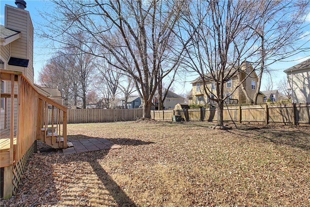 15214 Horton Street — photo 27